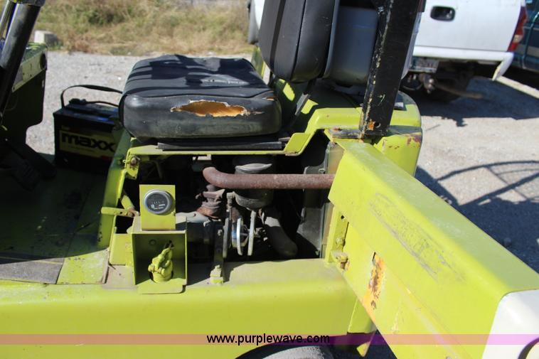 image for item J4275 Clark C20P forklift