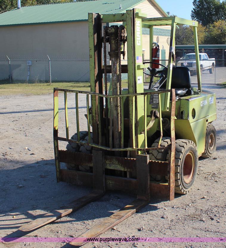 image for item J4278 Clark C500YS60 forklift
