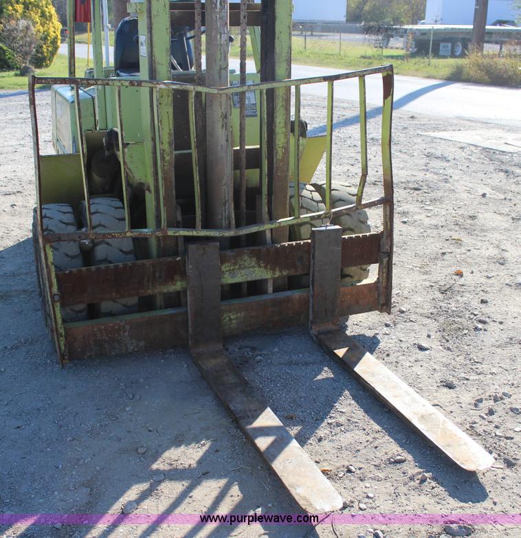 image for item J4278 Clark C500YS60 forklift