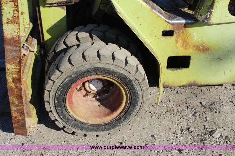 image for item J4278 Clark C500YS60 forklift