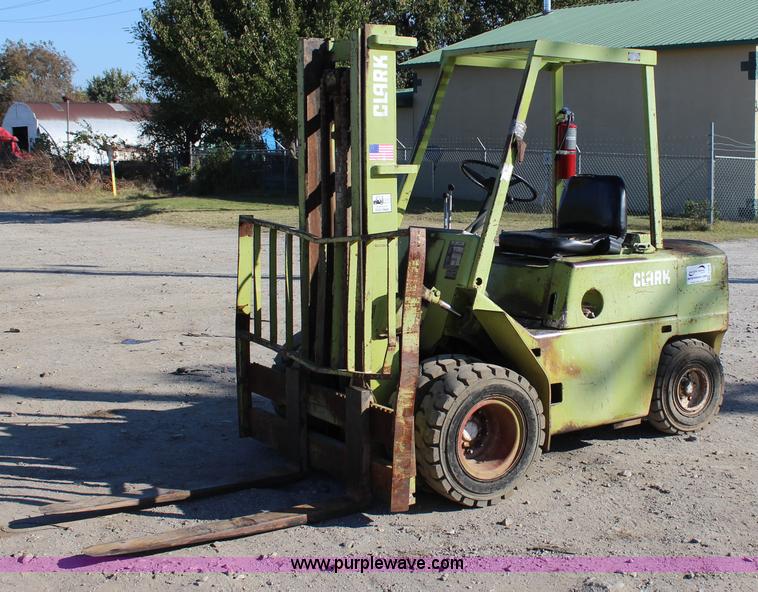 image for item J4278 Clark C500YS60 forklift