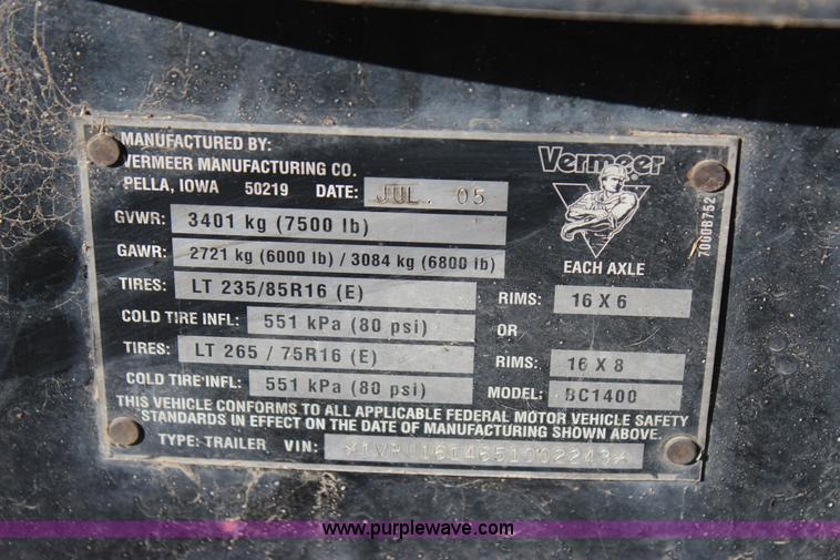 image for item J4279 2005 Vermeer BC1400 chipper