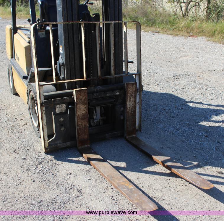 image for item J4281 1997 Yale GP060TFNUAE091 forklift