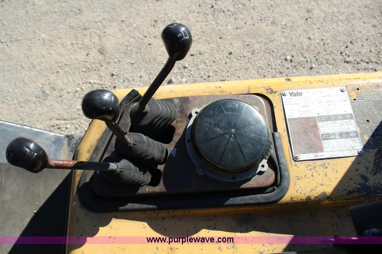 image for item J4281 1997 Yale GP060TFNUAE091 forklift