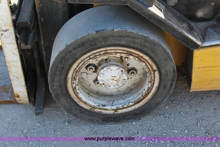image for item J4281 1997 Yale GP060TFNUAE091 forklift