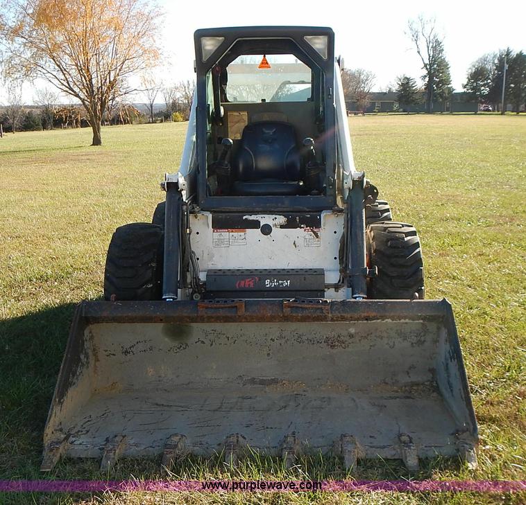 image for item J4540 2002 Bobcat 873 skid steer