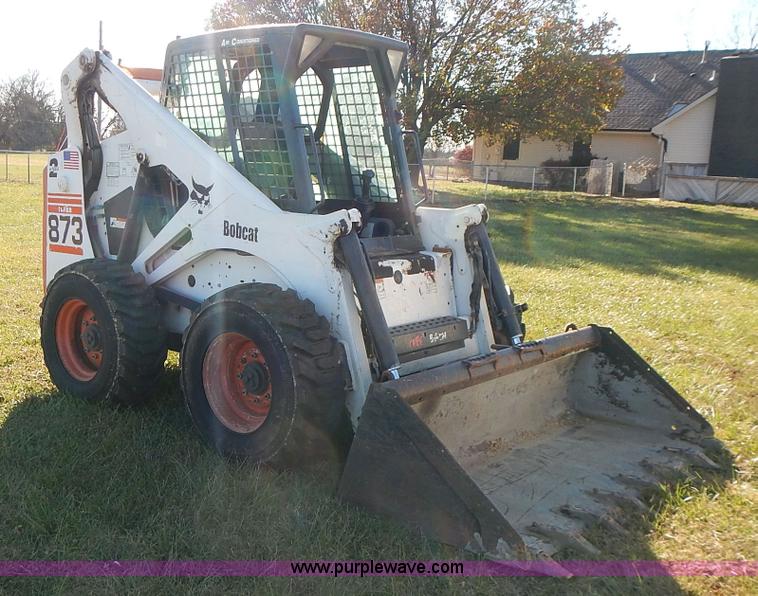 image for item J4540 2002 Bobcat 873 skid steer