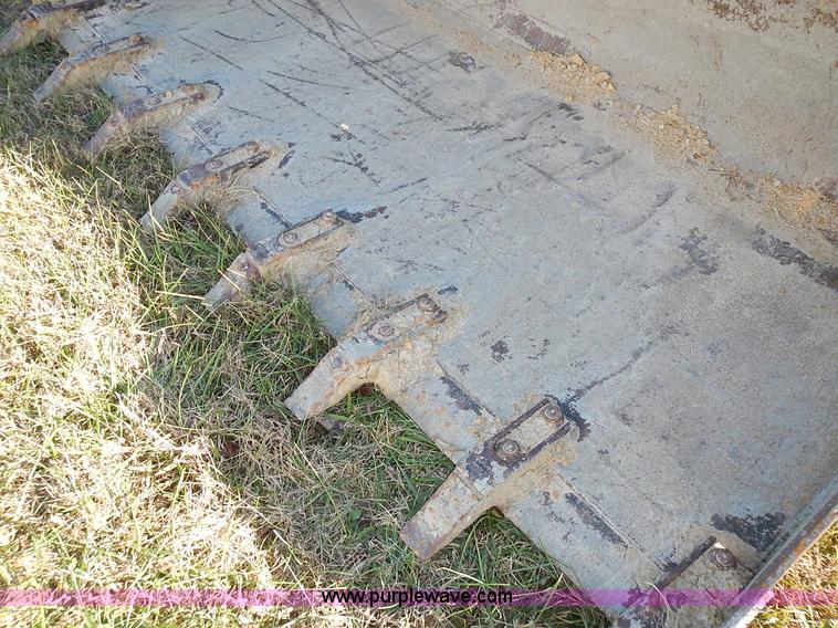 image for item J4540 2002 Bobcat 873 skid steer