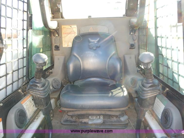 image for item J4540 2002 Bobcat 873 skid steer