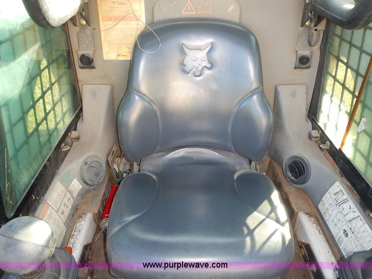 image for item J4540 2002 Bobcat 873 skid steer