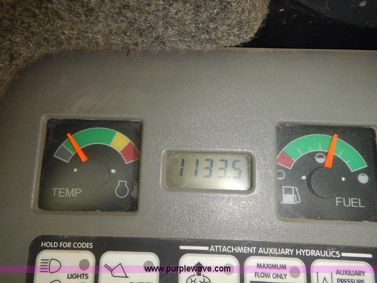 image for item J4540 2002 Bobcat 873 skid steer