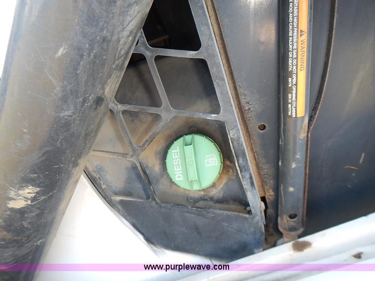 image for item J4540 2002 Bobcat 873 skid steer