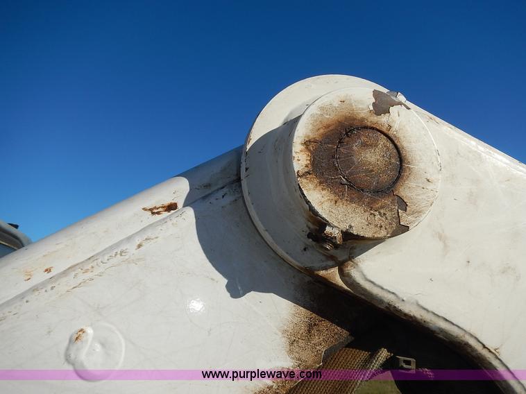 image for item J4540 2002 Bobcat 873 skid steer