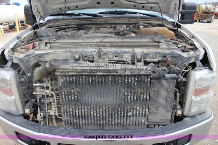 image for item J4583 2008 Ford F350 Super Duty flatbed pickup truck