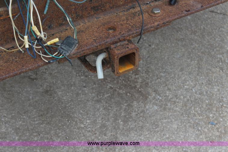 image for item J4588 2006 Ford F350 Super Duty pickup truck