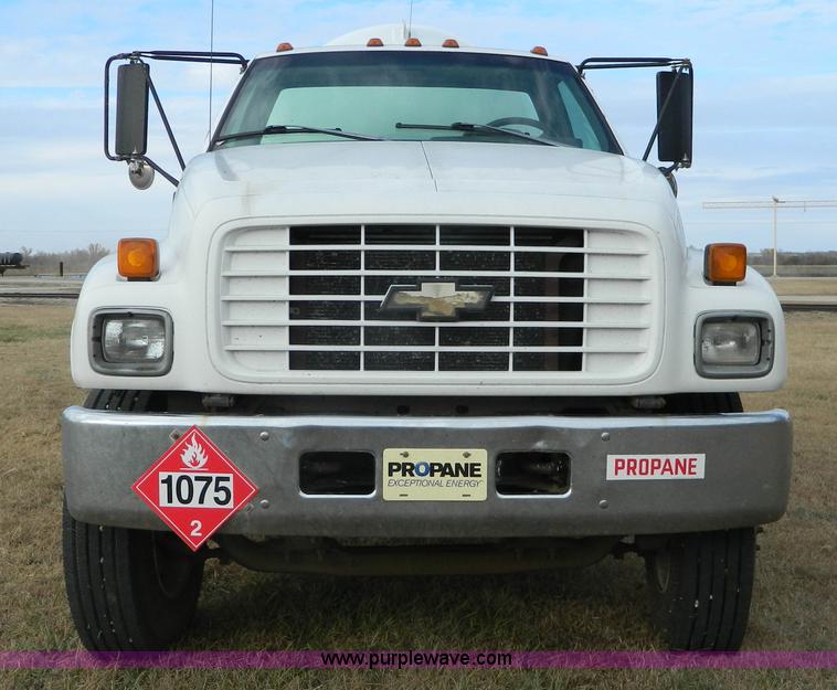 image for item J5167 1998 Chevrolet C7500 MC331 propane delivery truck
