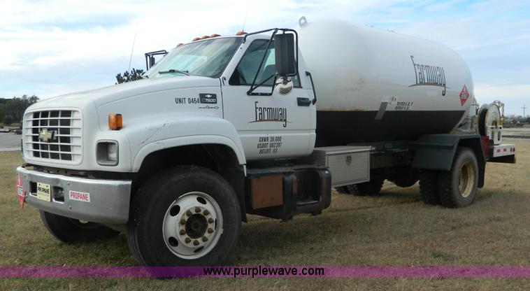 image for item J5167 1998 Chevrolet C7500 MC331 propane delivery truck