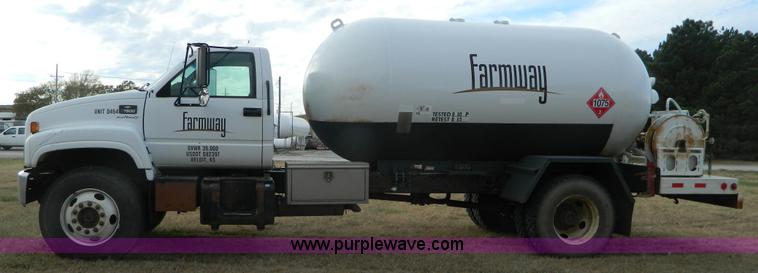 image for item J5167 1998 Chevrolet C7500 MC331 propane delivery truck