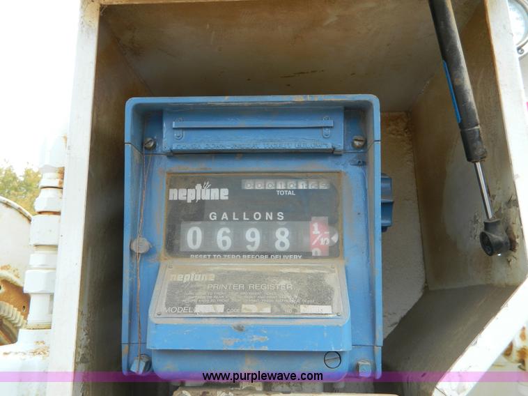 image for item J5167 1998 Chevrolet C7500 MC331 propane delivery truck