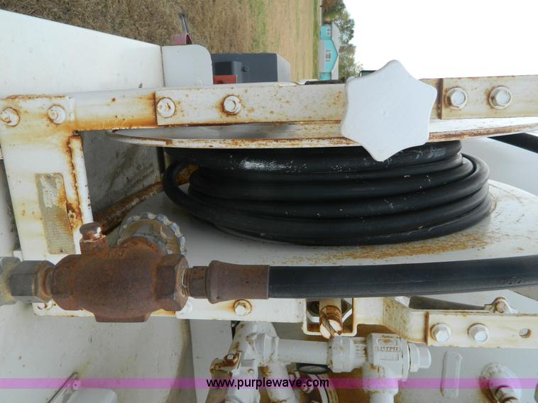 image for item J5167 1998 Chevrolet C7500 MC331 propane delivery truck