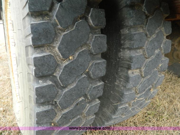 image for item J5167 1998 Chevrolet C7500 MC331 propane delivery truck