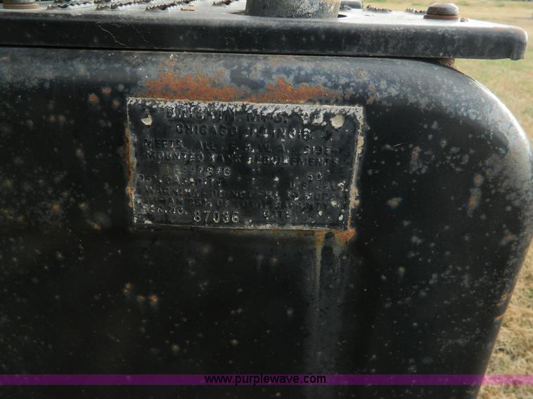 image for item J5167 1998 Chevrolet C7500 MC331 propane delivery truck