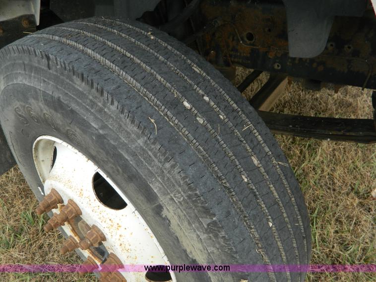 image for item J5167 1998 Chevrolet C7500 MC331 propane delivery truck