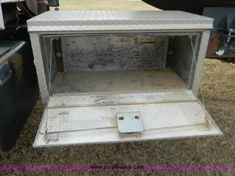 image for item J5167 1998 Chevrolet C7500 MC331 propane delivery truck