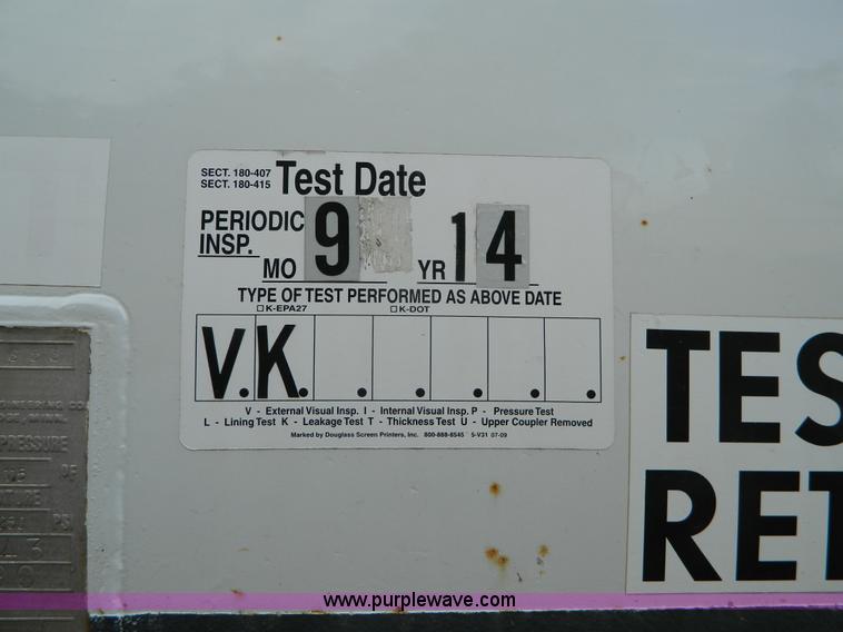 image for item J5167 1998 Chevrolet C7500 MC331 propane delivery truck