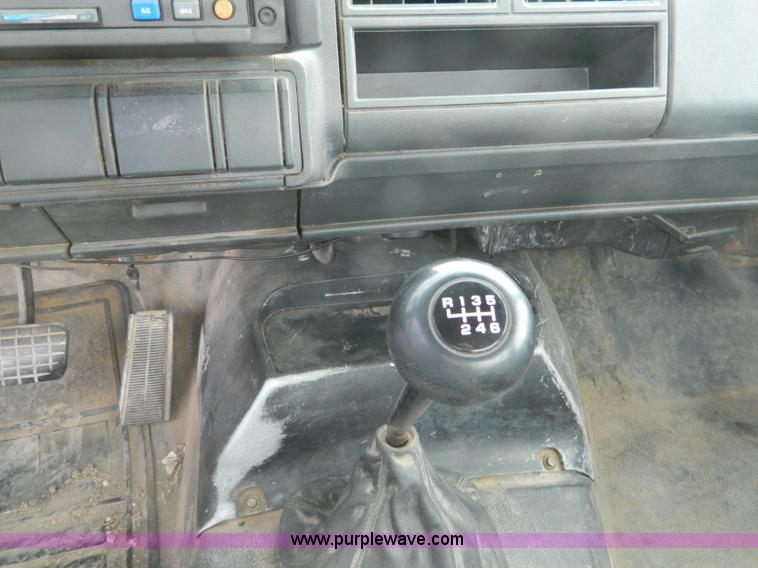 image for item J5167 1998 Chevrolet C7500 MC331 propane delivery truck