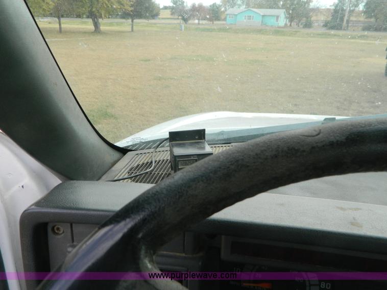 image for item J5167 1998 Chevrolet C7500 MC331 propane delivery truck