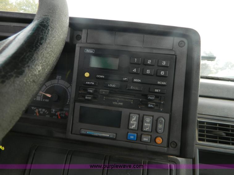 image for item J5167 1998 Chevrolet C7500 MC331 propane delivery truck