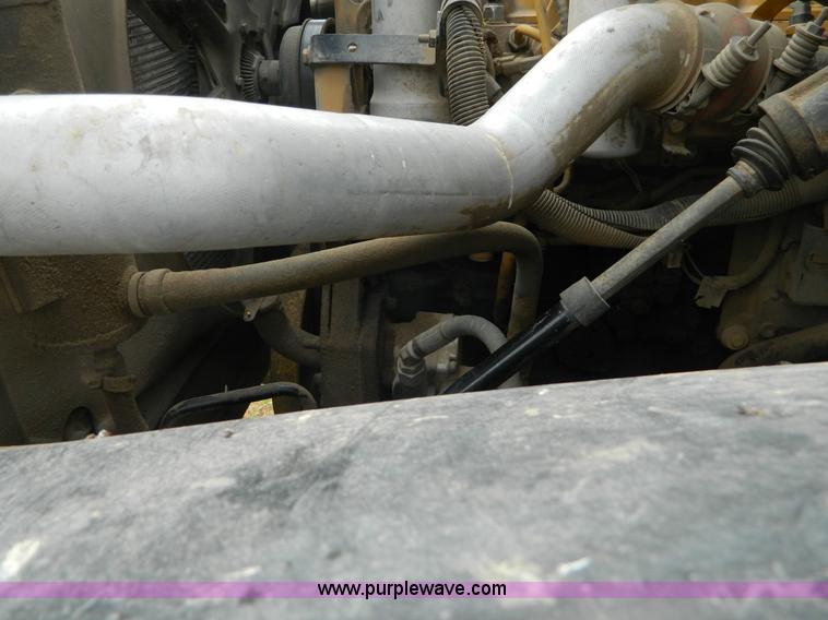 image for item J5167 1998 Chevrolet C7500 MC331 propane delivery truck