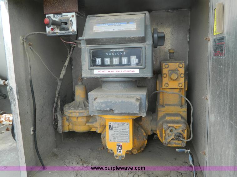 image for item J5168 2005 International 7600 MC331 propane delivery truck