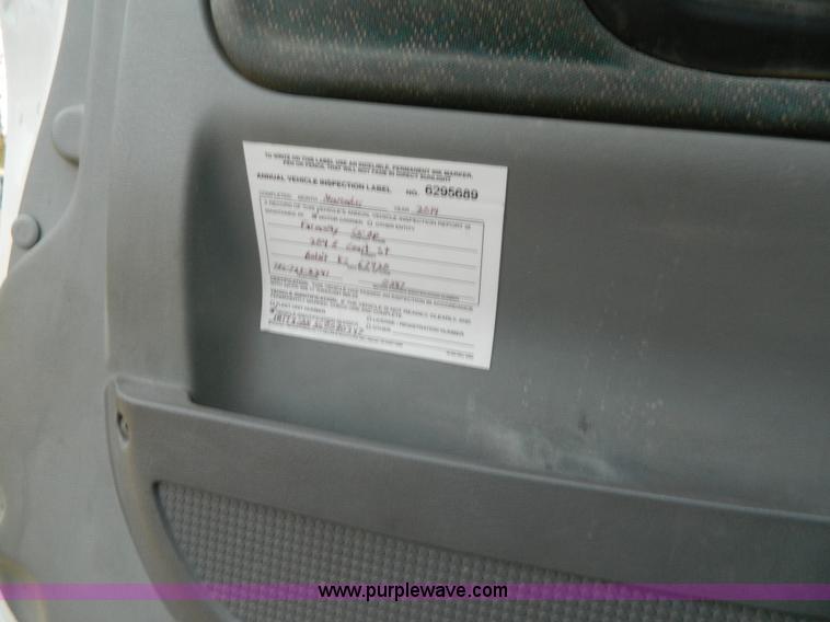 image for item J5168 2005 International 7600 MC331 propane delivery truck