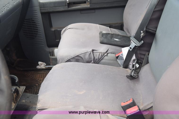 image for item J6583 2011 Ford F250 Super Duty XLT SuperCab pickup truck