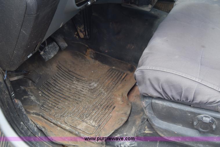 image for item J6583 2011 Ford F250 Super Duty XLT SuperCab pickup truck