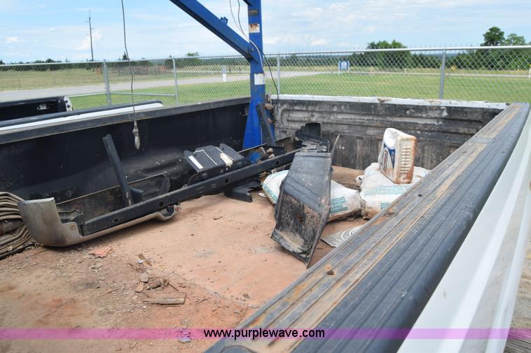 image for item J6583 2011 Ford F250 Super Duty XLT SuperCab pickup truck