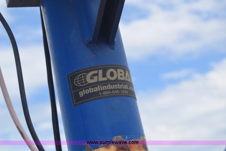 image for item J6583 2011 Ford F250 Super Duty XLT SuperCab pickup truck