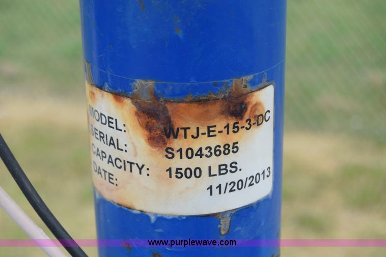 image for item J6583 2011 Ford F250 Super Duty XLT SuperCab pickup truck