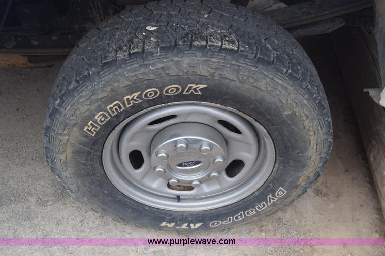 image for item J6583 2011 Ford F250 Super Duty XLT SuperCab pickup truck