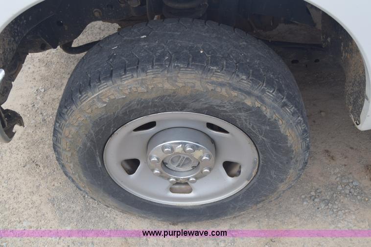 image for item J6583 2011 Ford F250 Super Duty XLT SuperCab pickup truck