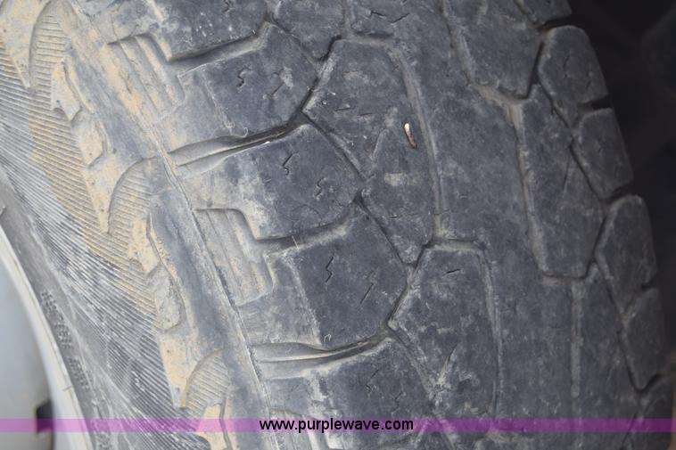 image for item J6583 2011 Ford F250 Super Duty XLT SuperCab pickup truck