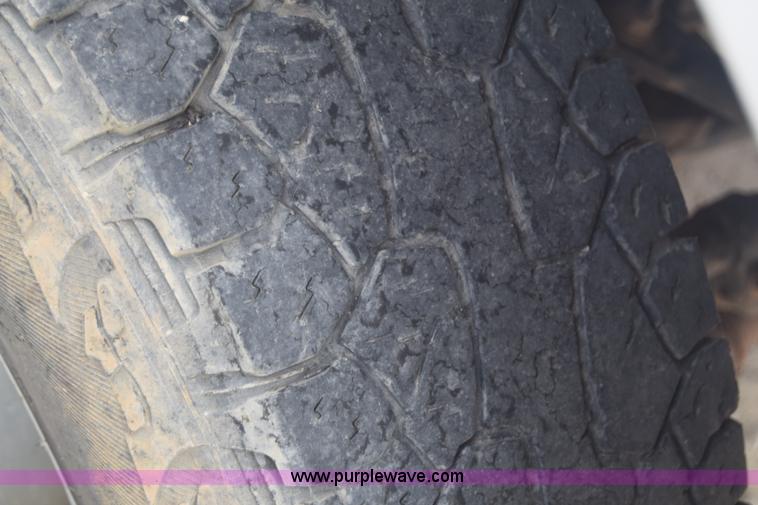 image for item J6583 2011 Ford F250 Super Duty XLT SuperCab pickup truck