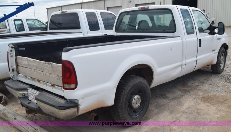 image for item J6584 2007 Ford F250 Super Duty XL SuperCab pickup truck