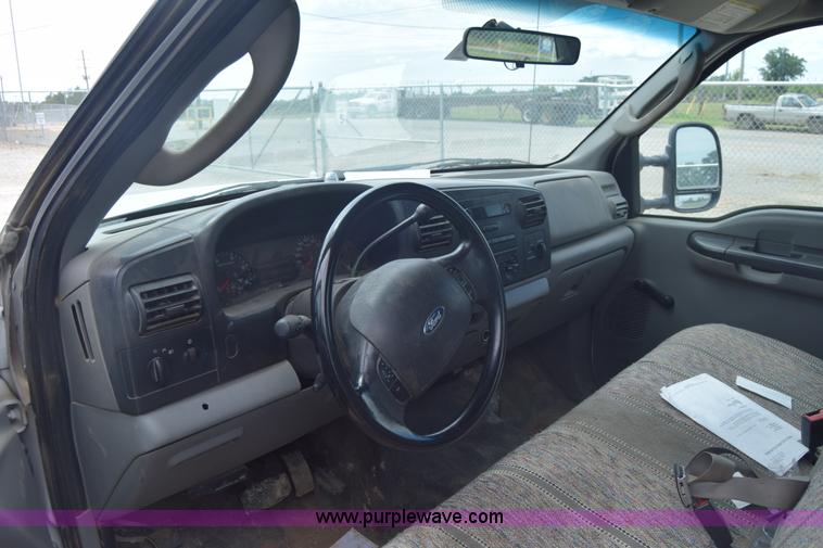 image for item J6584 2007 Ford F250 Super Duty XL SuperCab pickup truck