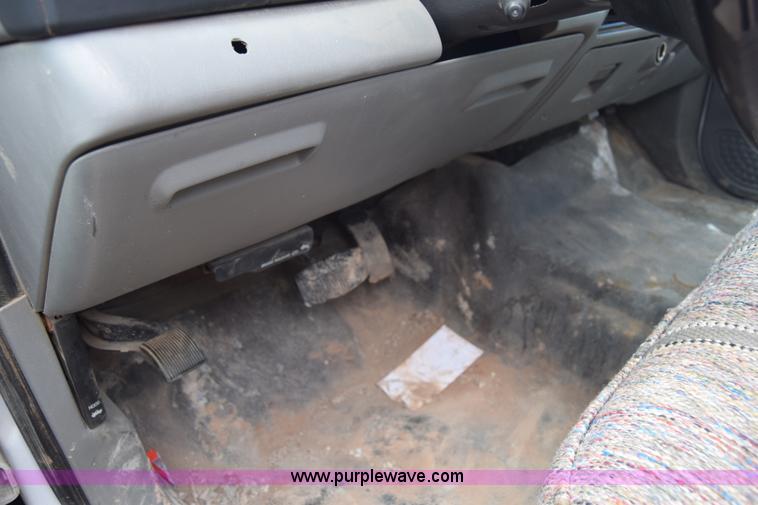 image for item J6584 2007 Ford F250 Super Duty XL SuperCab pickup truck