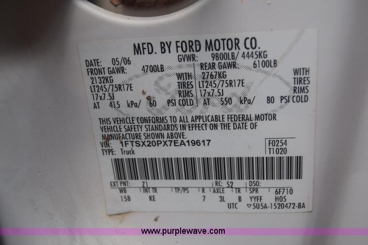 image for item J6584 2007 Ford F250 Super Duty XL SuperCab pickup truck