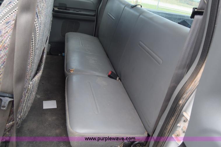 image for item J6584 2007 Ford F250 Super Duty XL SuperCab pickup truck