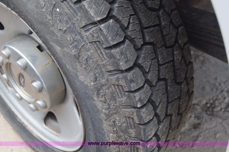 image for item J6584 2007 Ford F250 Super Duty XL SuperCab pickup truck